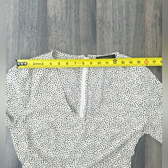 NWOT Women’s Romper with Polka Dots Black White Ruffled Hem Balloon Sleeves Sz M - Picture 12 of 12